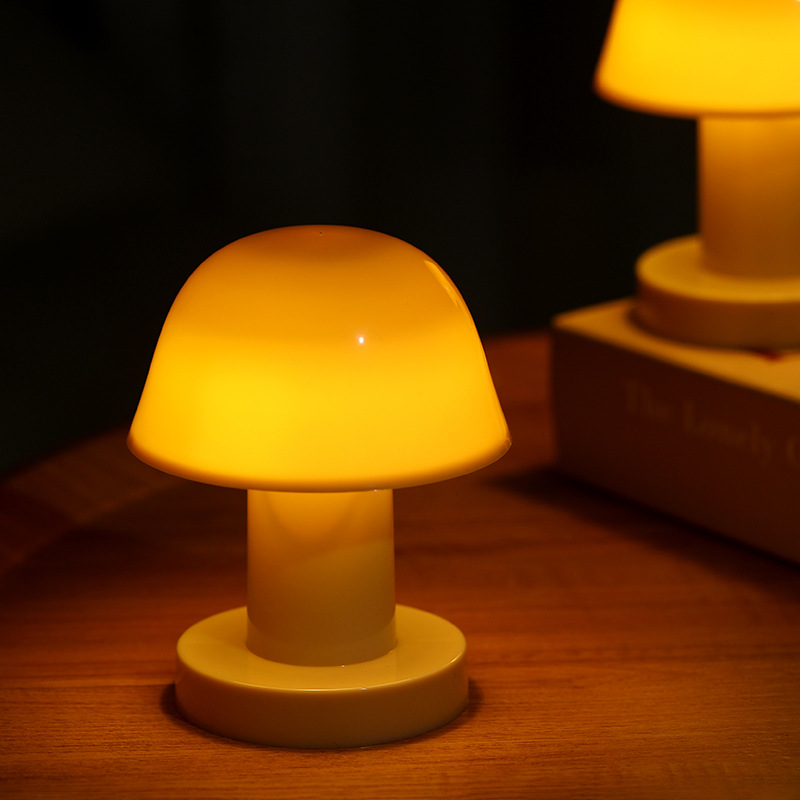 Kreatywna lampa stołowa w kszt – Mushroom Table Lamp recenzja i cena